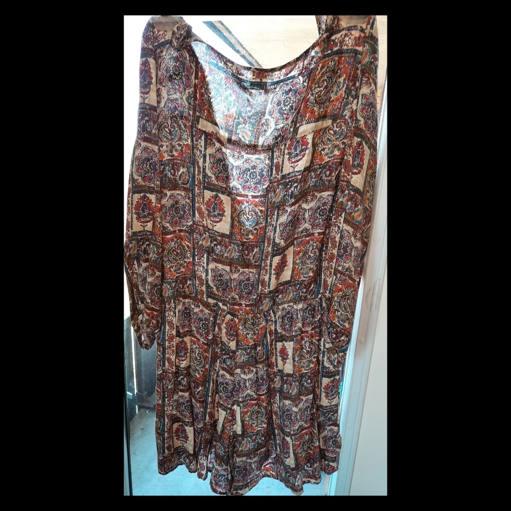 Romper - Picture 2 of 2